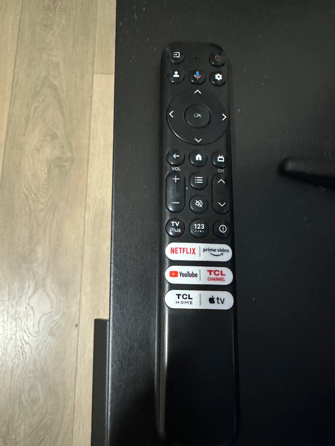 TCL 50" 4K UHD Smart Google TV - photo 2