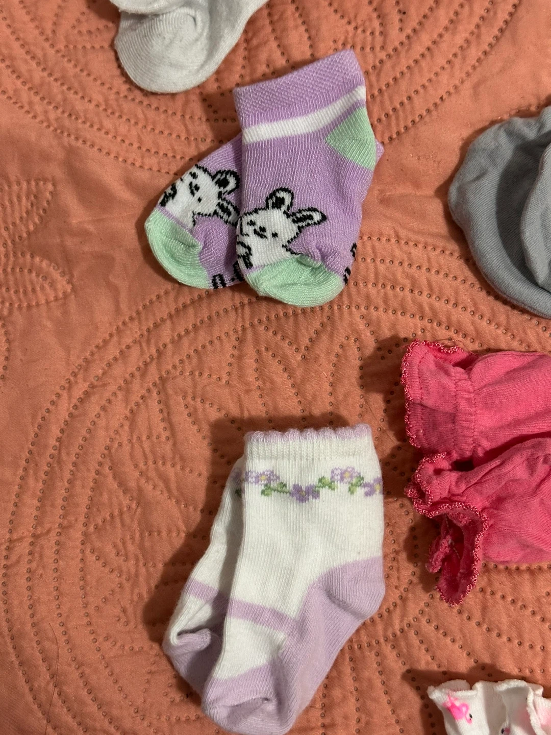 Baby Socks and Mittens Lot - photo 5