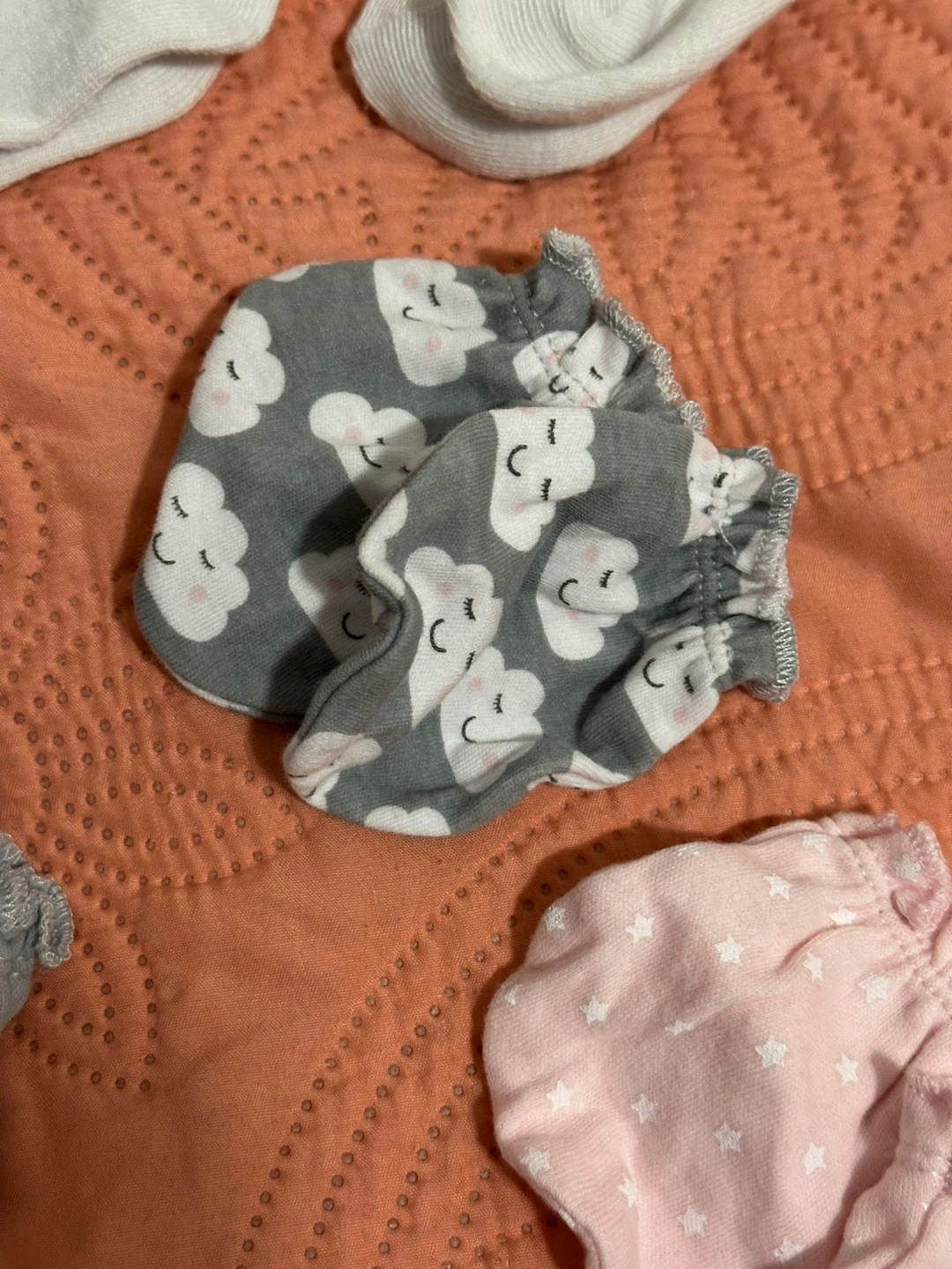 Baby Socks and Mittens Lot - photo 2