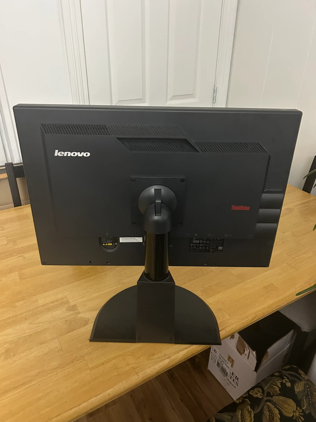 Lenovo ThinkVision Monitor - photo 5