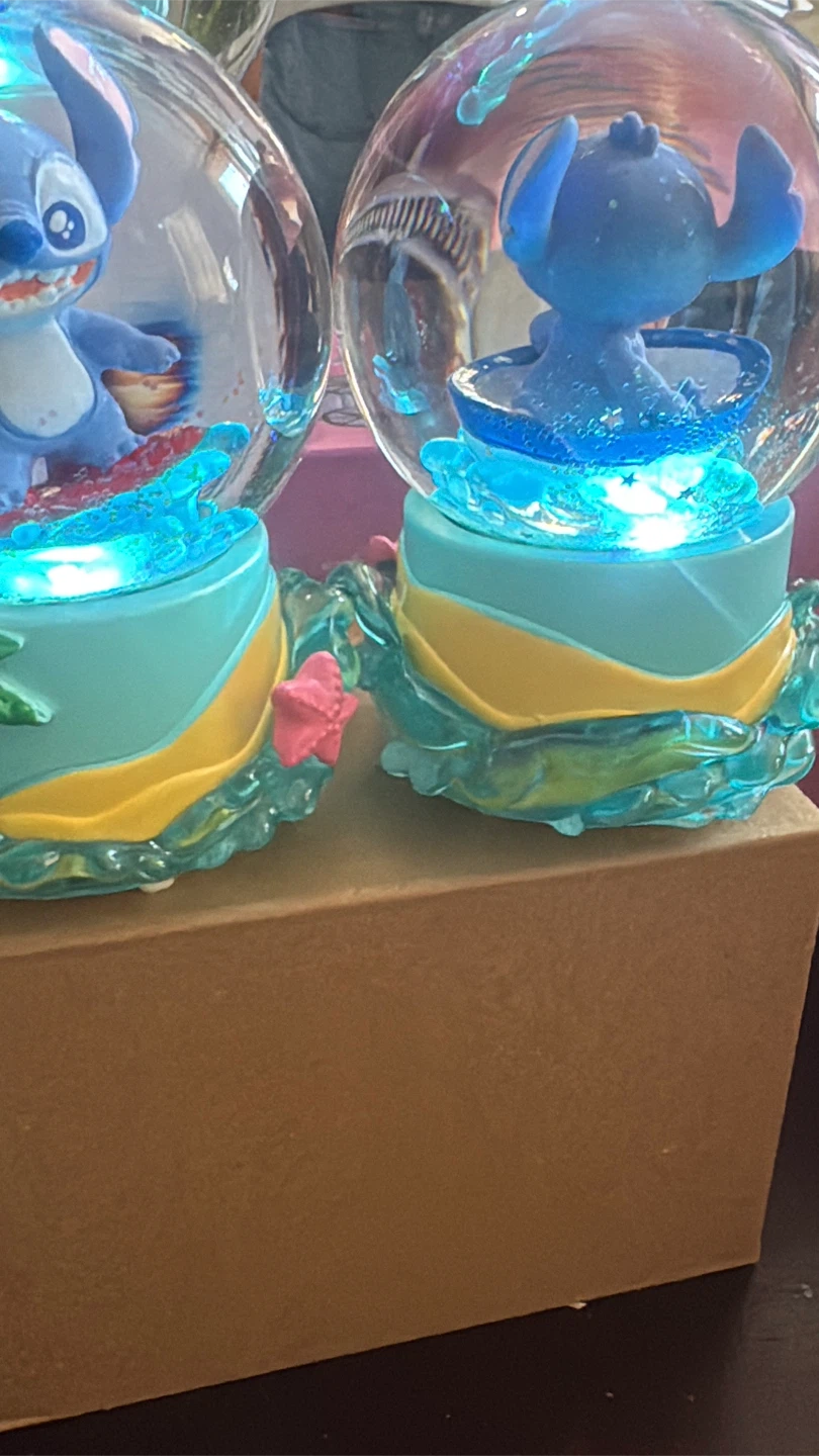 Disney Stitch Light-Up Snow Globe Water Ball - photo 5