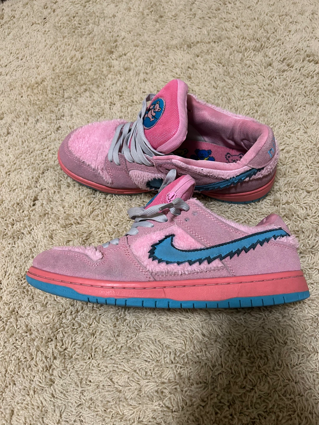 Nike SB Dunk Low Grateful Dead Bears Pink Sneakers