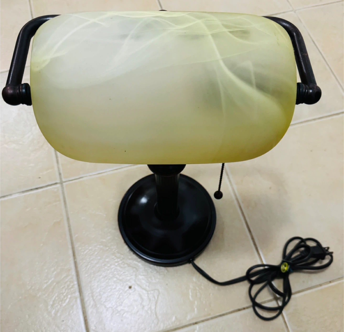Vintage Style Desk Lamp with Frosted Glass Shade