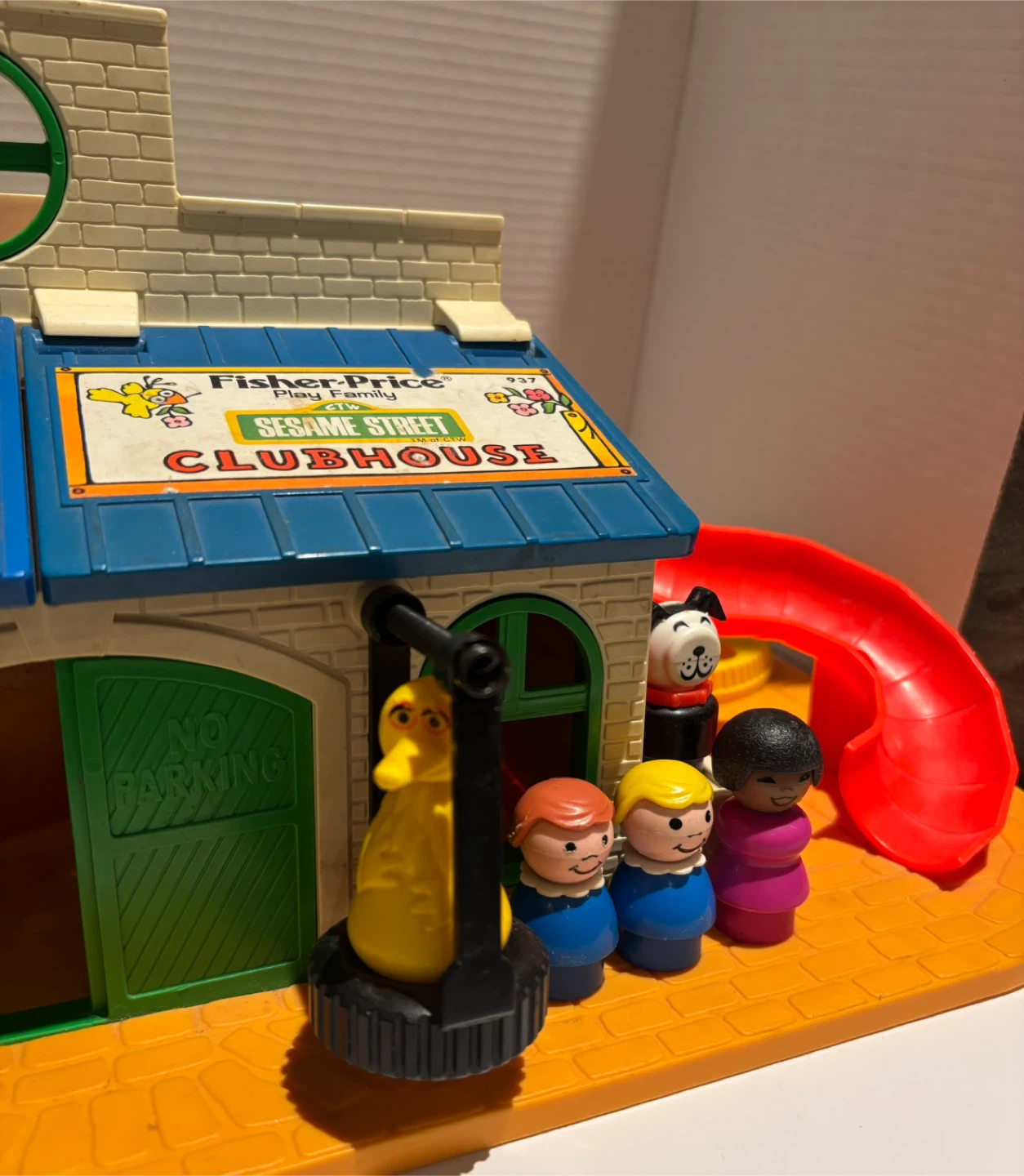 Fisher-Price Little People Sesame Street Clubhouse Playset - photo 3
