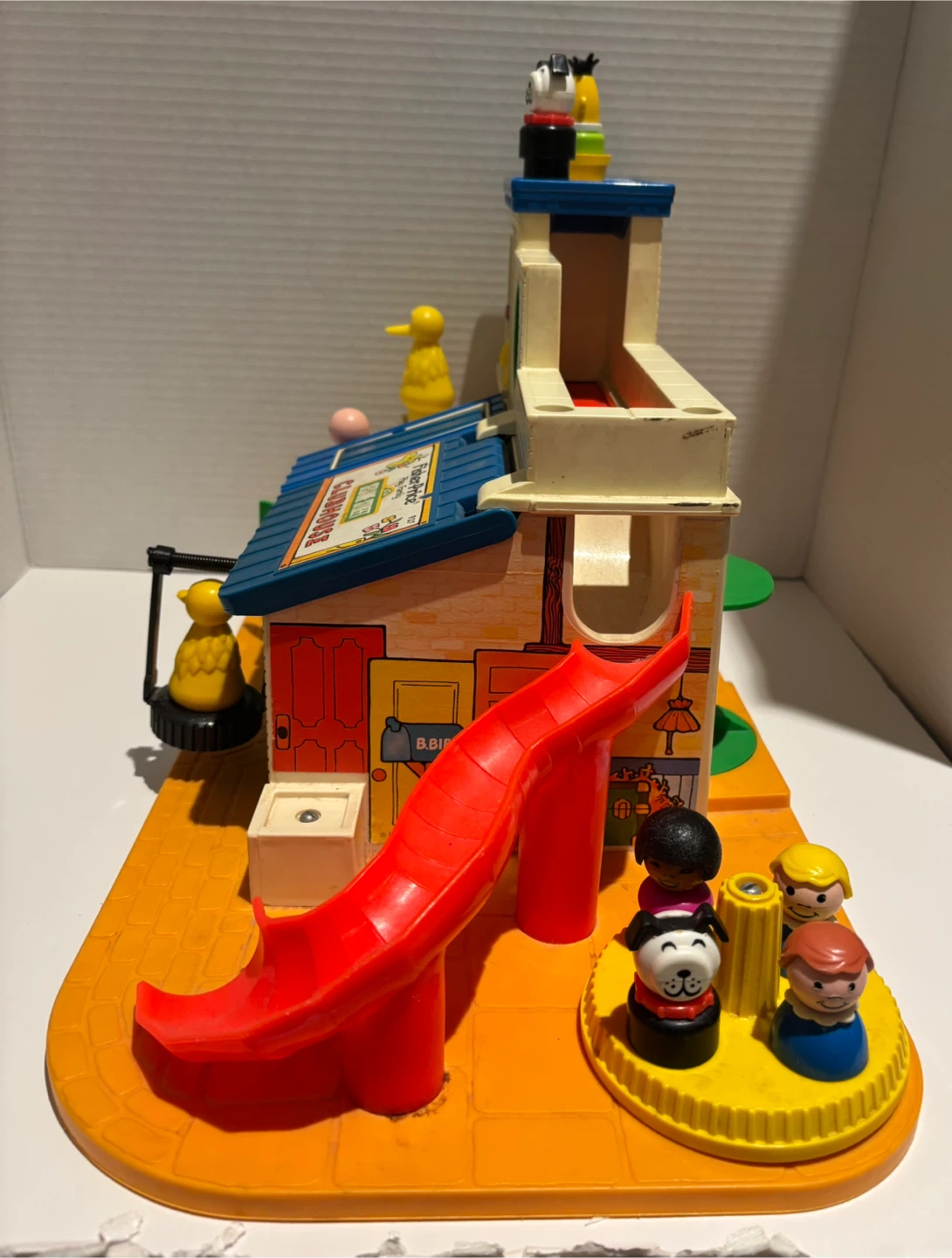 Fisher-Price Little People Sesame Street Clubhouse Playset - photo 5