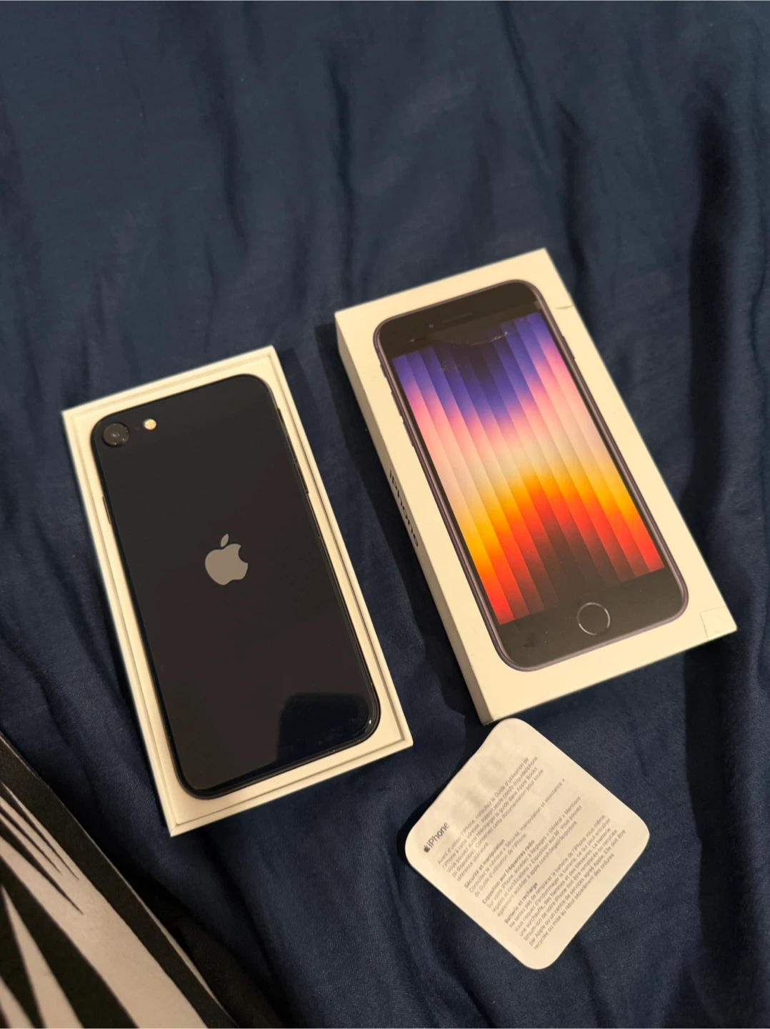 Iphone SE 3rd gen 64gb - photo 2