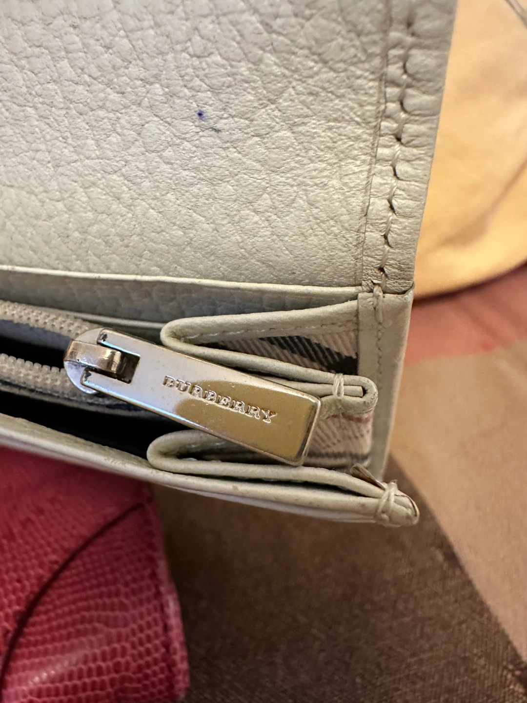 Auth Burberry Women's Leather Wallet - photo 3