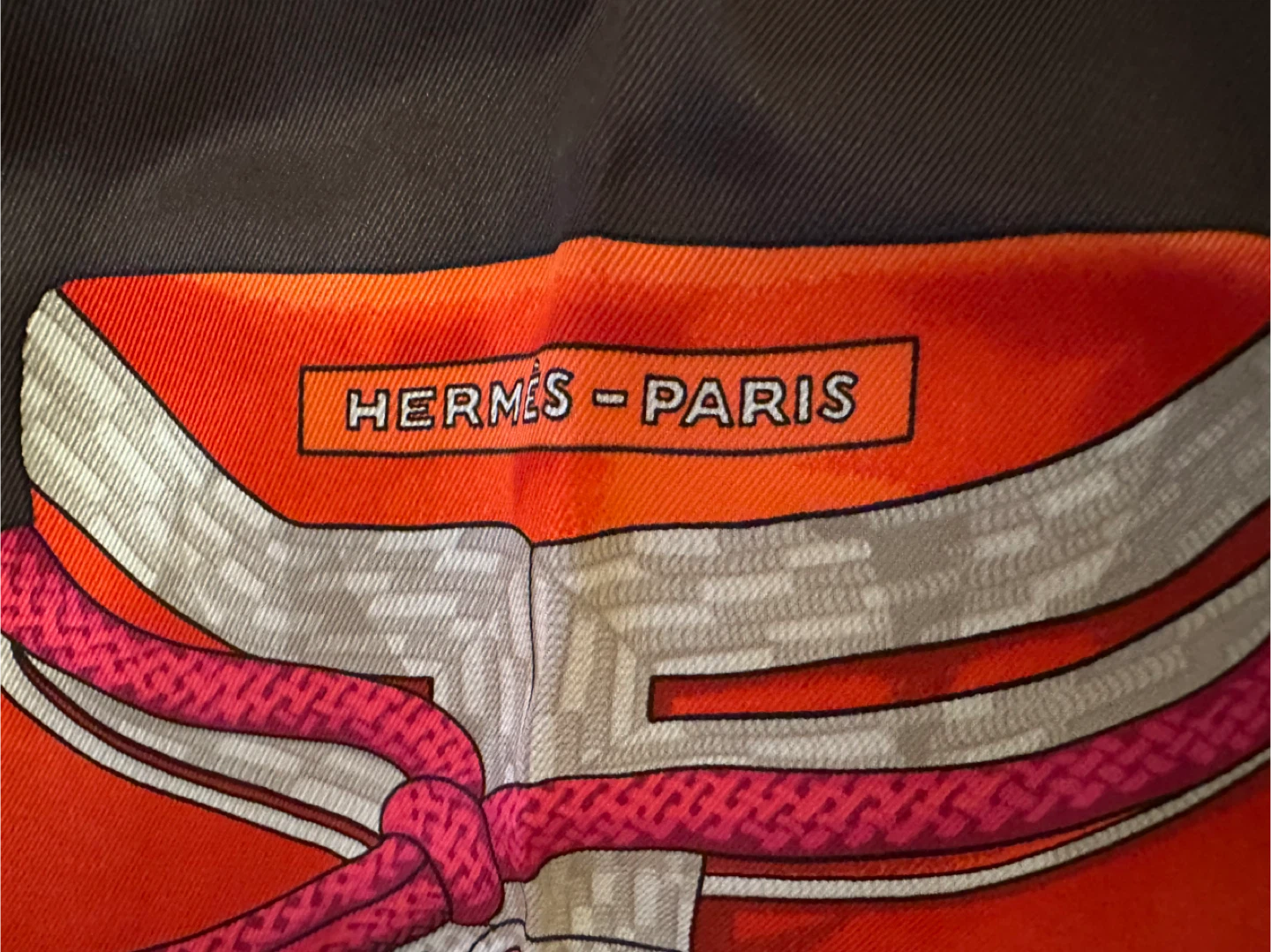 Authentic Hermès "Brandebourg" silk scarf - photo 2