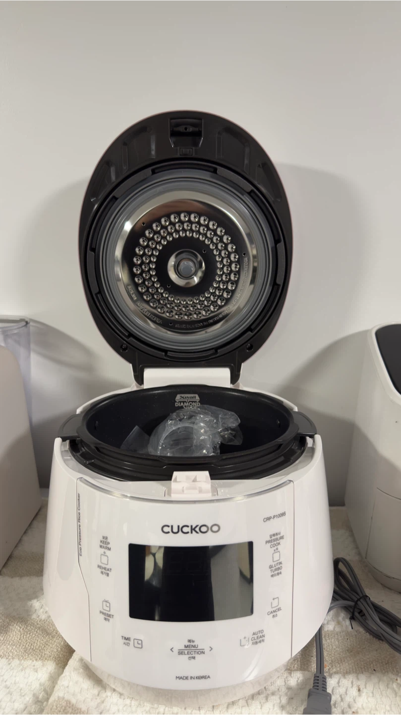 Cuckoo CRP-P1009S Pressure Rice Cooker – Open Box (Never Used) - photo 4