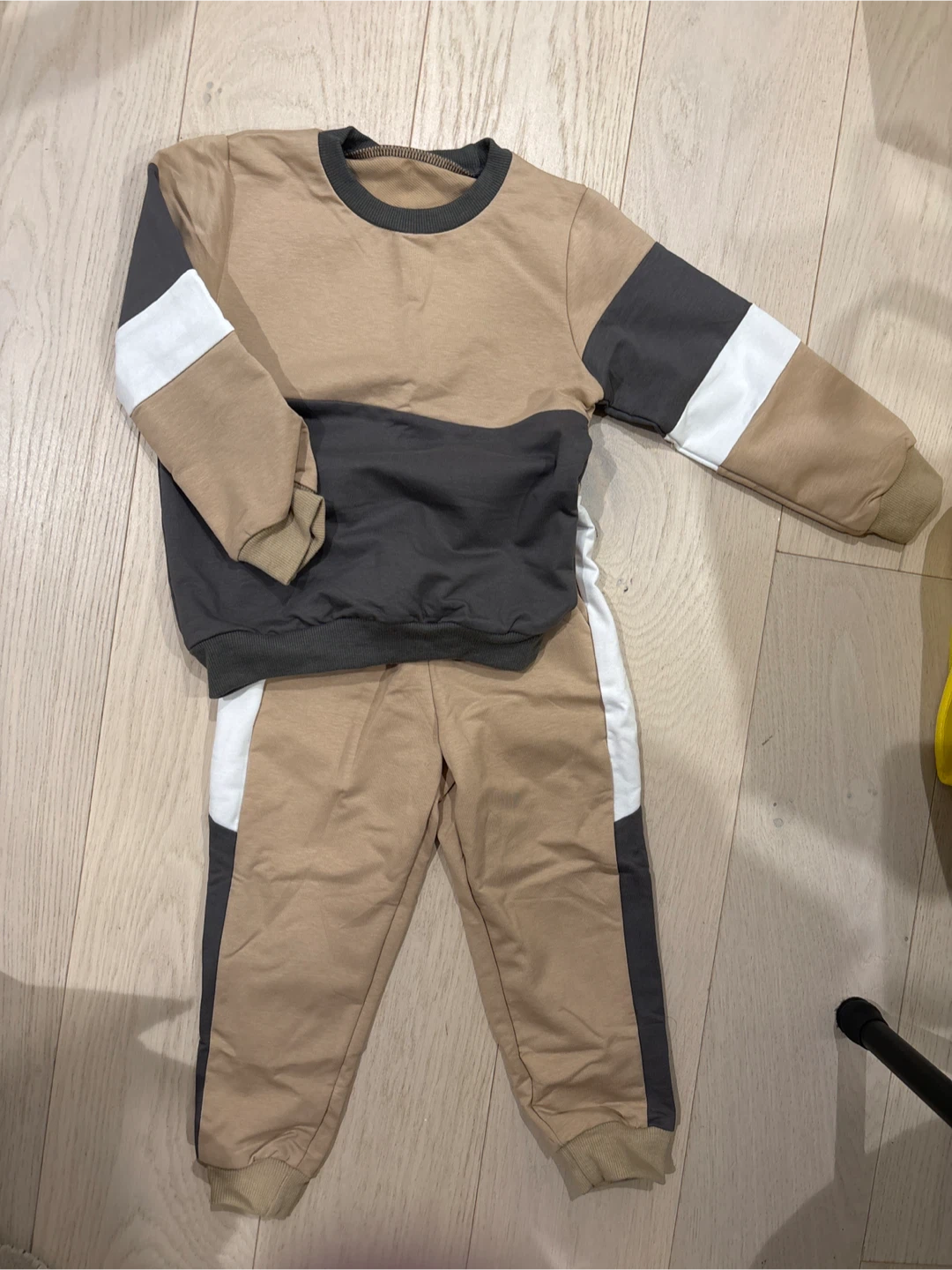 Color Block Sweatshirt and Pants Set