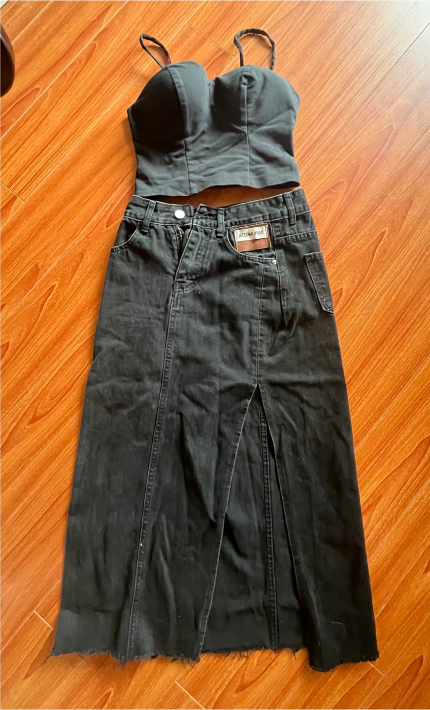 Black Guess Corset Top and Midi Skirt Set - photo 3