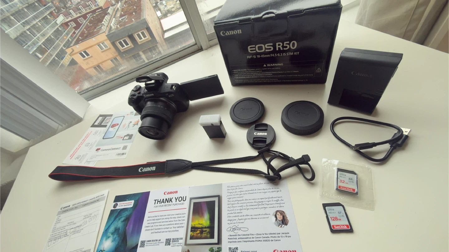 Canon EOS R50 Mirrorless Camera with RF-S 18-45mm Lens Kit