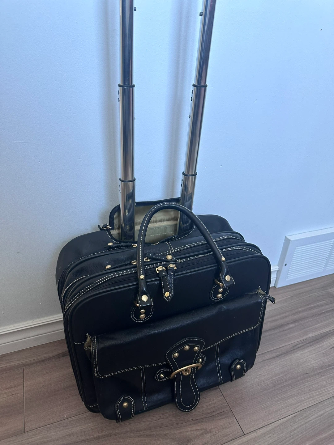 Franklin Covey black leather wheeled carry on travel  bag black - photo 2