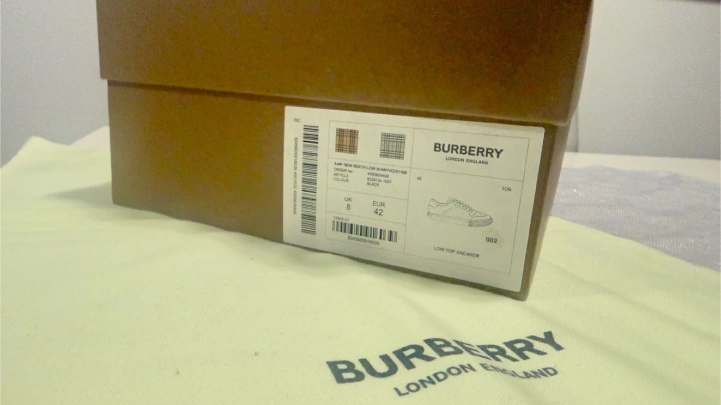 Burberry London England Low Top Sneakers - photo 4