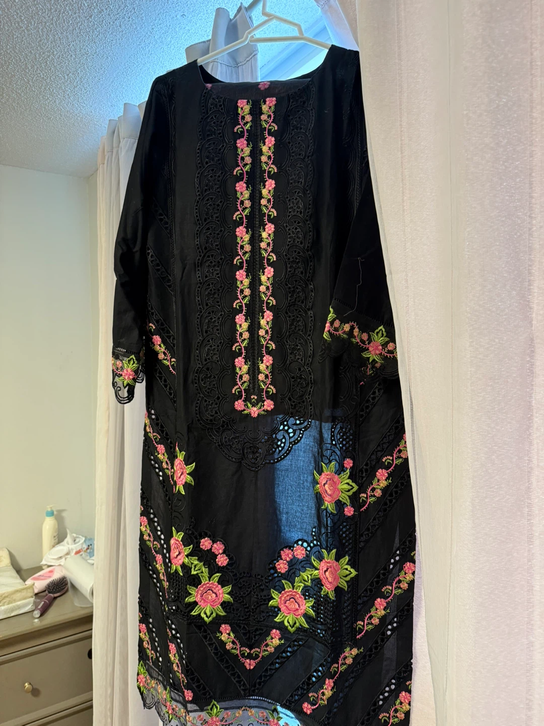 Black Embroidered Kurti with Dupatta - photo 2