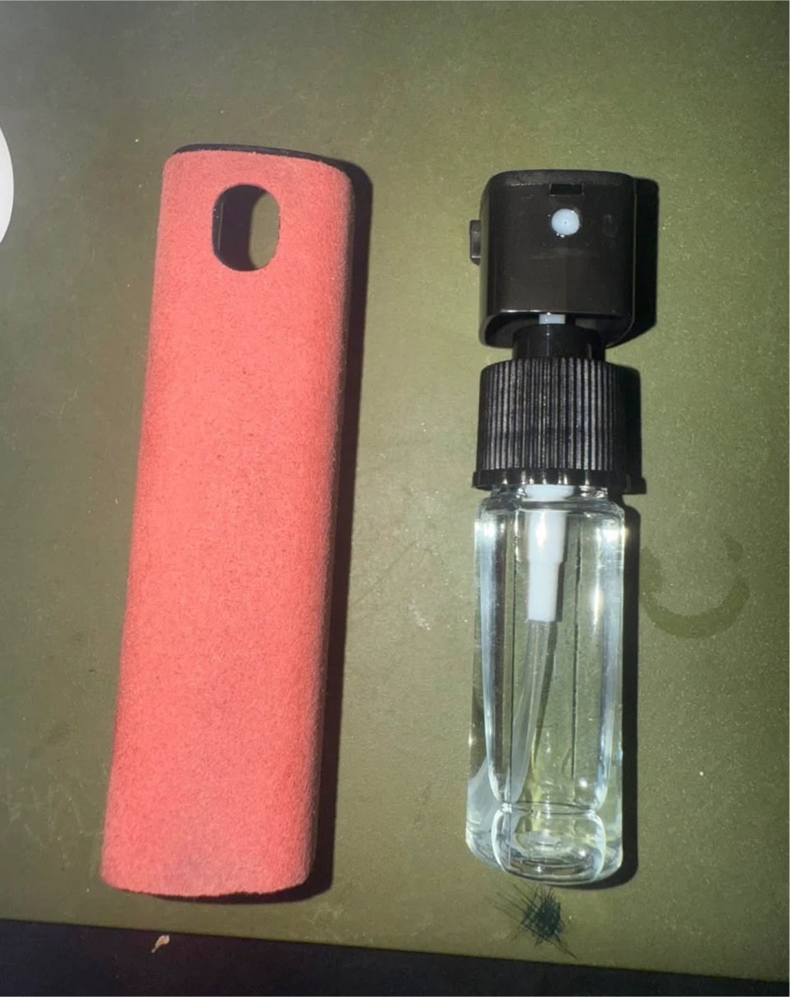 Multi-Functional Spray Bottle with Smooth Surface Wiper Body