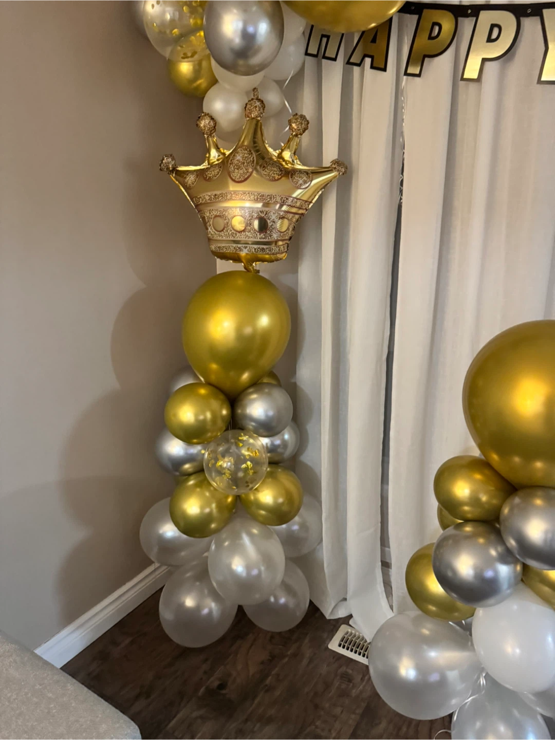 Gold and Silver Balloon Arch with Crown - photo 5