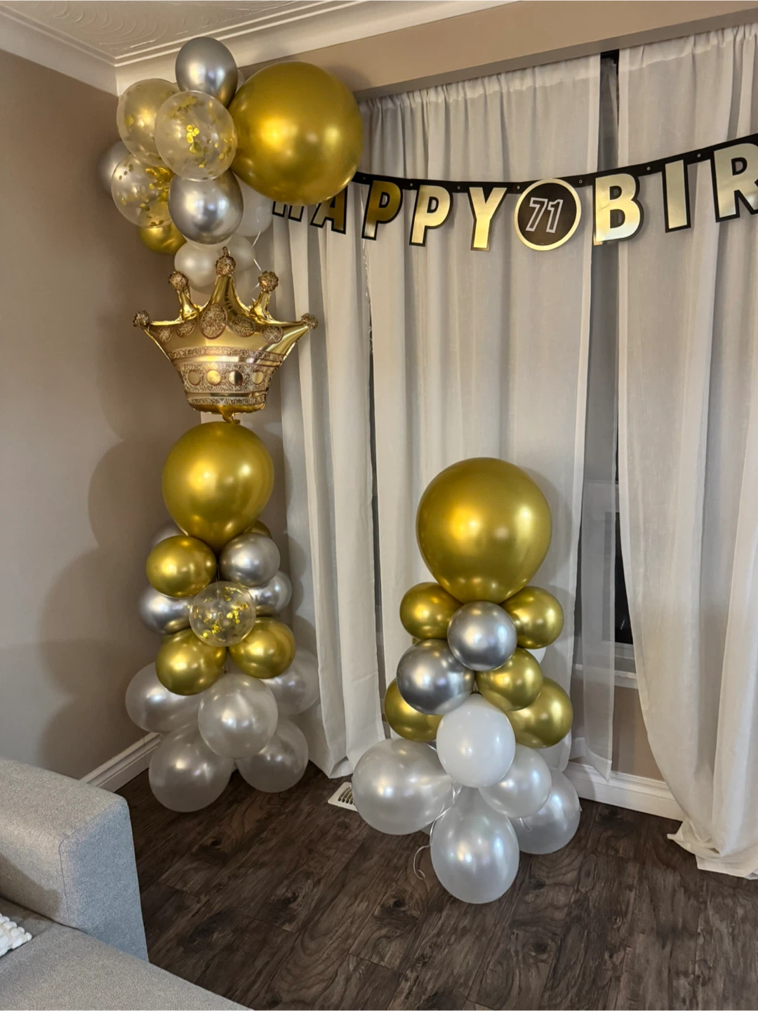 Gold and Silver Balloon Arch with Crown - photo 4