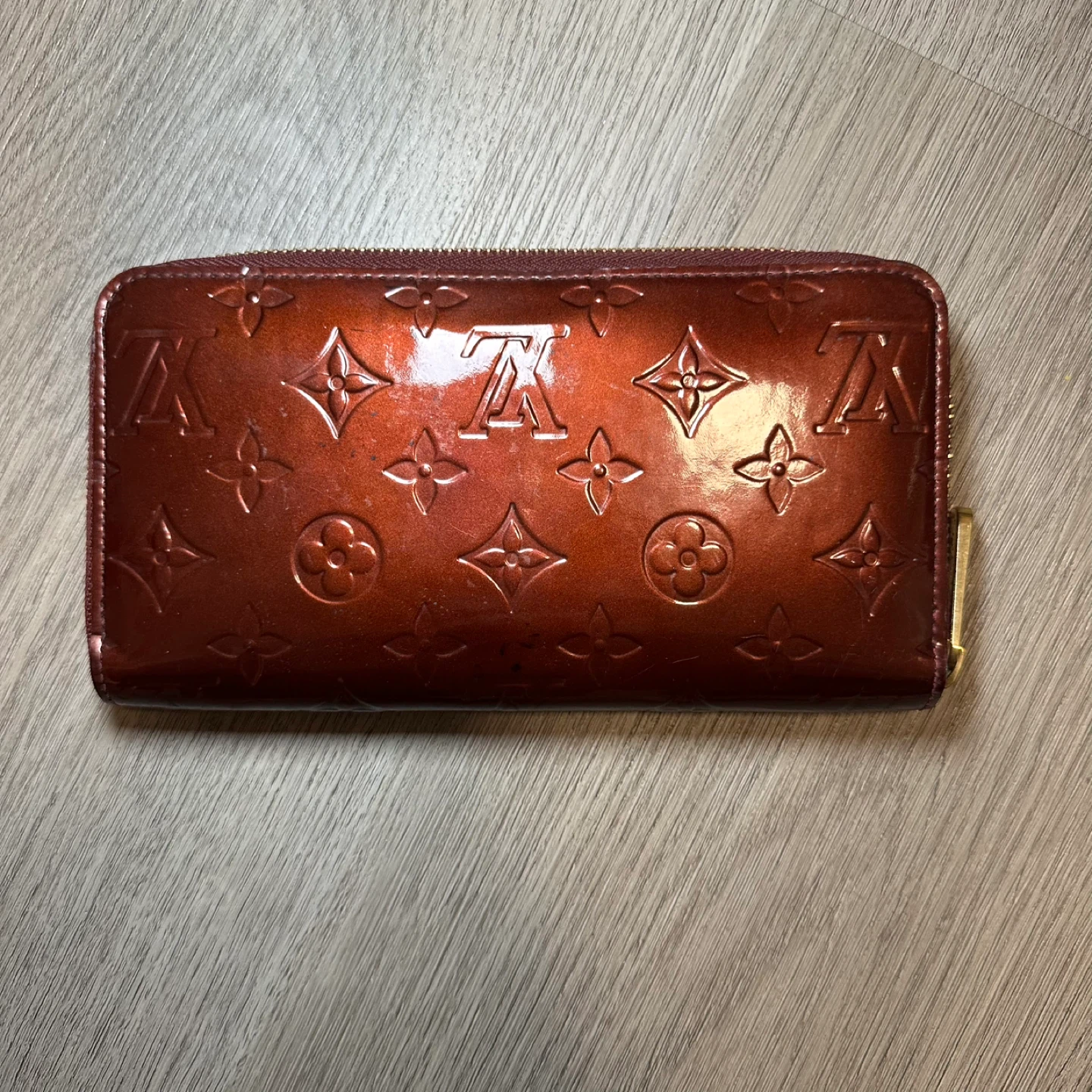 LOUIS VUITTON Amarante Vernis Zippy Long Wallet - photo 3