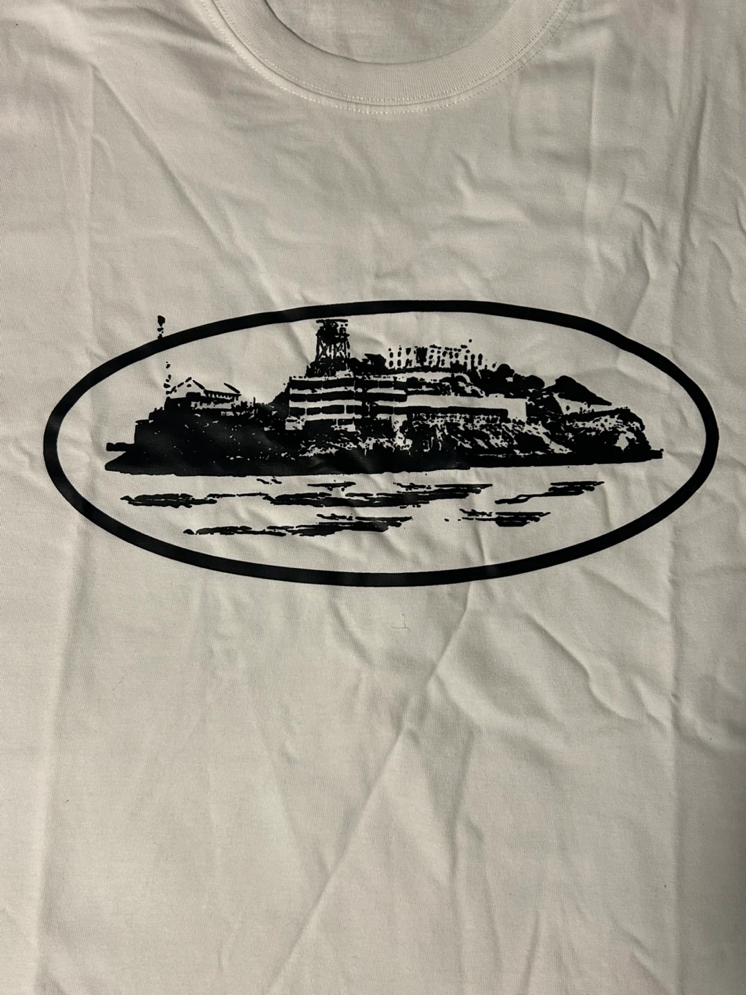 White corteiz T-Shirt with Oval Island Graphic - photo 2