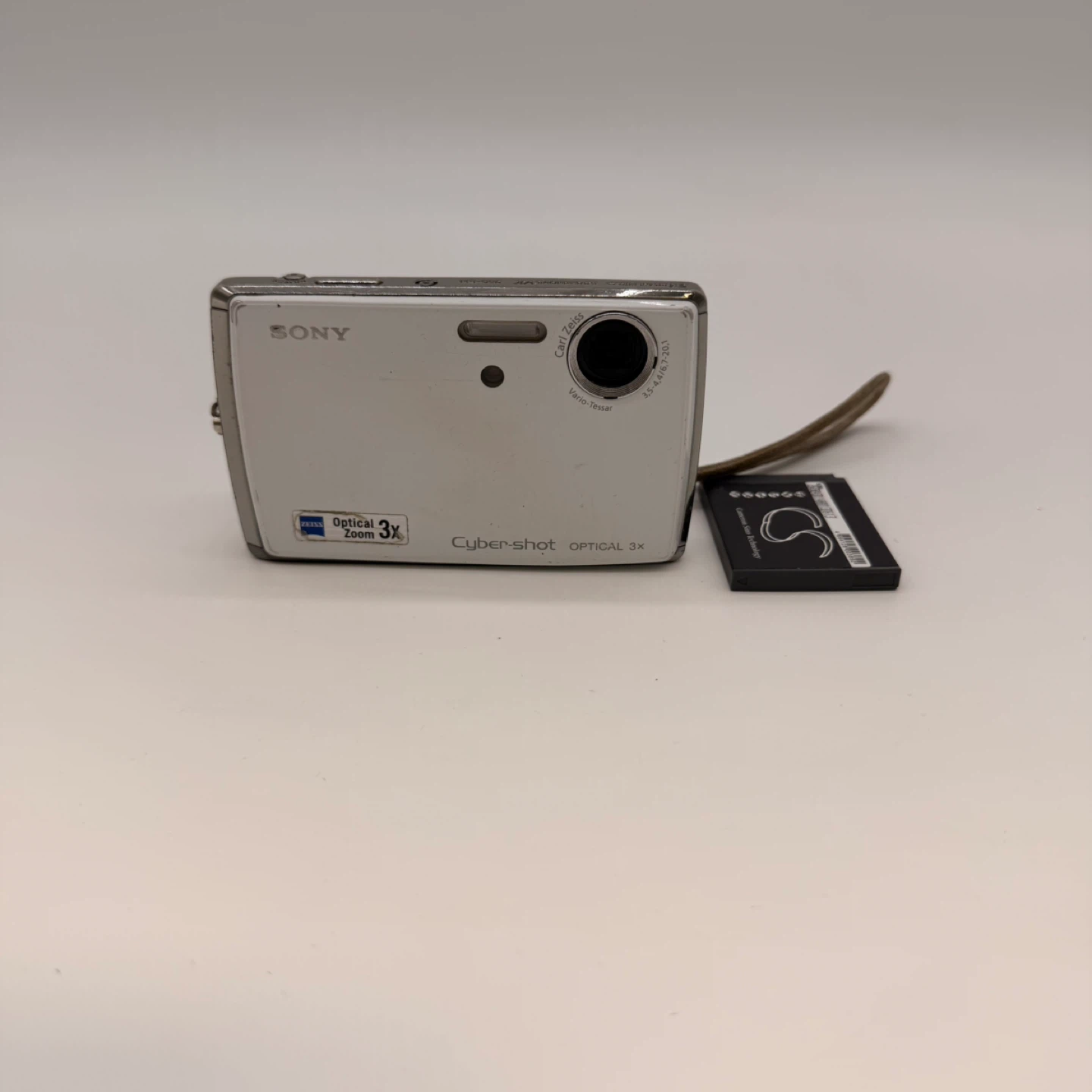 Sony Cyber-shot DSC-T33 Digital Camera