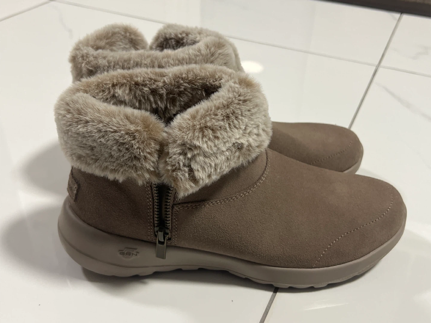 Sketchers Woman’s  Boots - photo 3