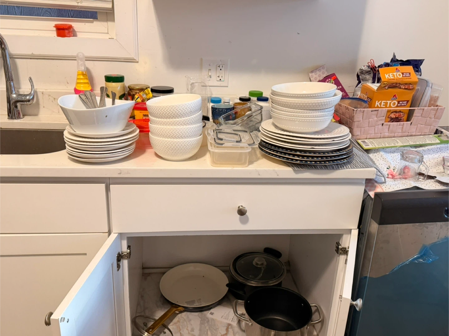 Assorted Kitchenware and Cookware Set - photo 2