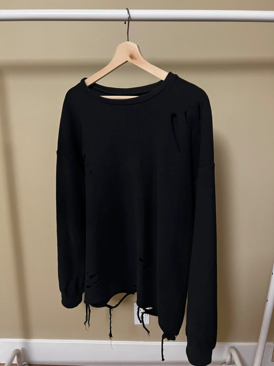 Black Distressed Crewneck Sweatshirt