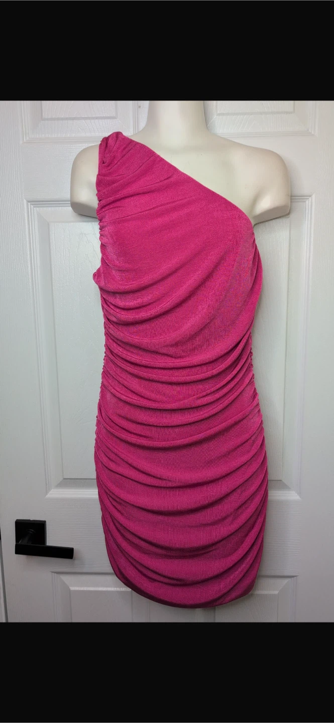 🔥 NEW LYANER One Shoulder Bodycon Dress – Ruched Mini – Size L - photo 5