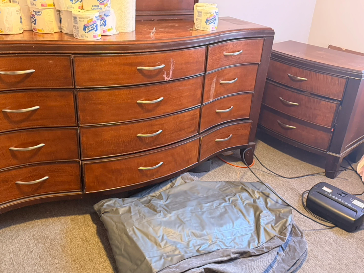 Queen  Bed, 2 tables, dresser , armiore - photo 4