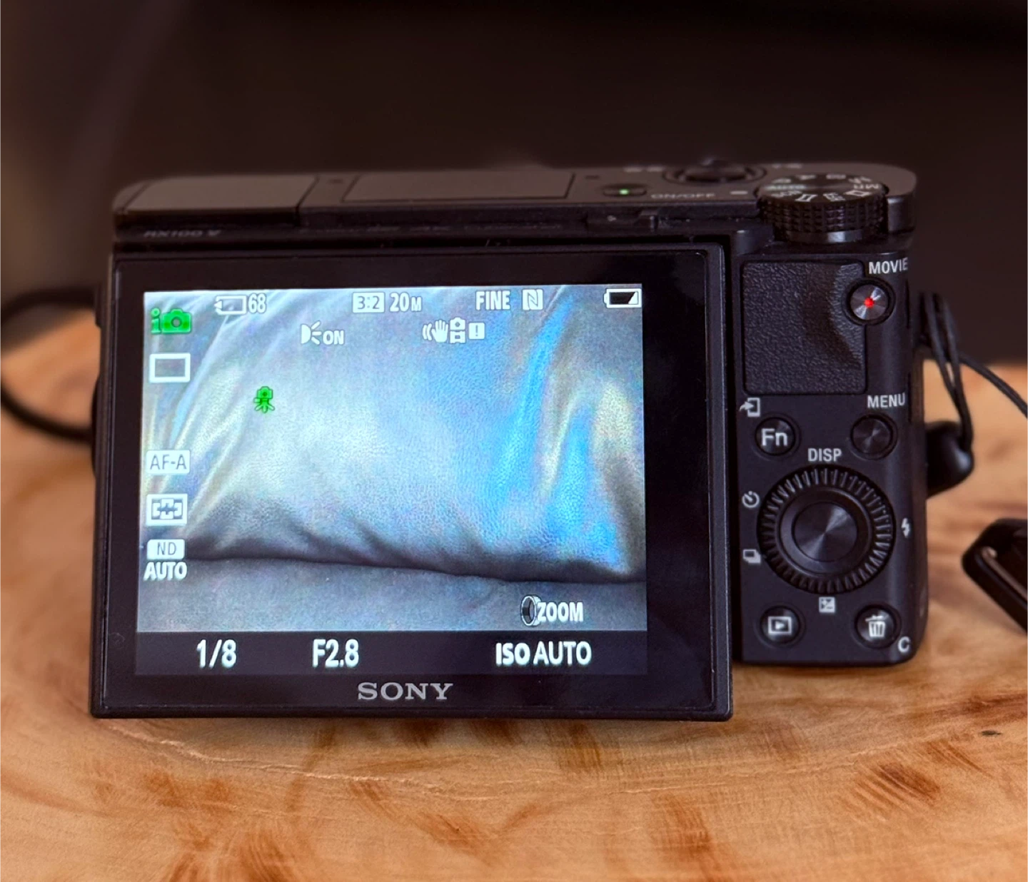 Sony RX100 VA (M5A) Camera – Zeiss Lens, 4K Video - photo 4