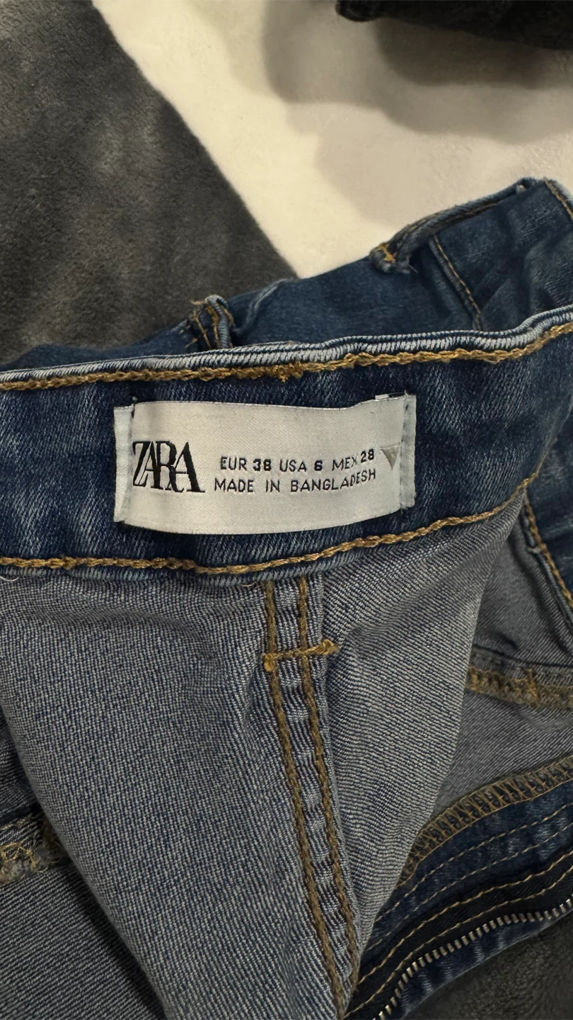 Bundle of Old Navy and Zara Jeans, Skirts, etc - photo 4