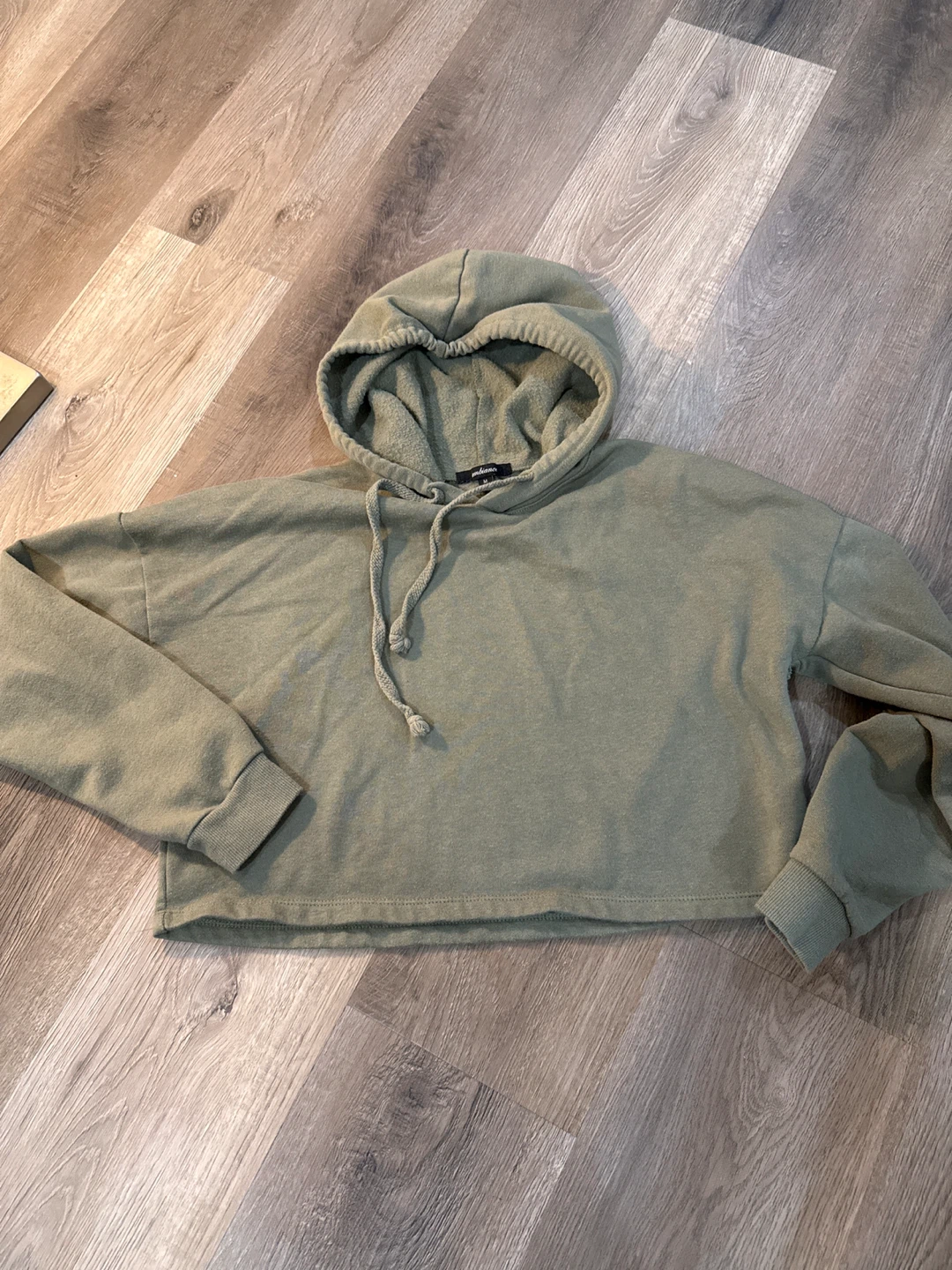 Ambiance  Women's Cropped Hoodie - Olive Green