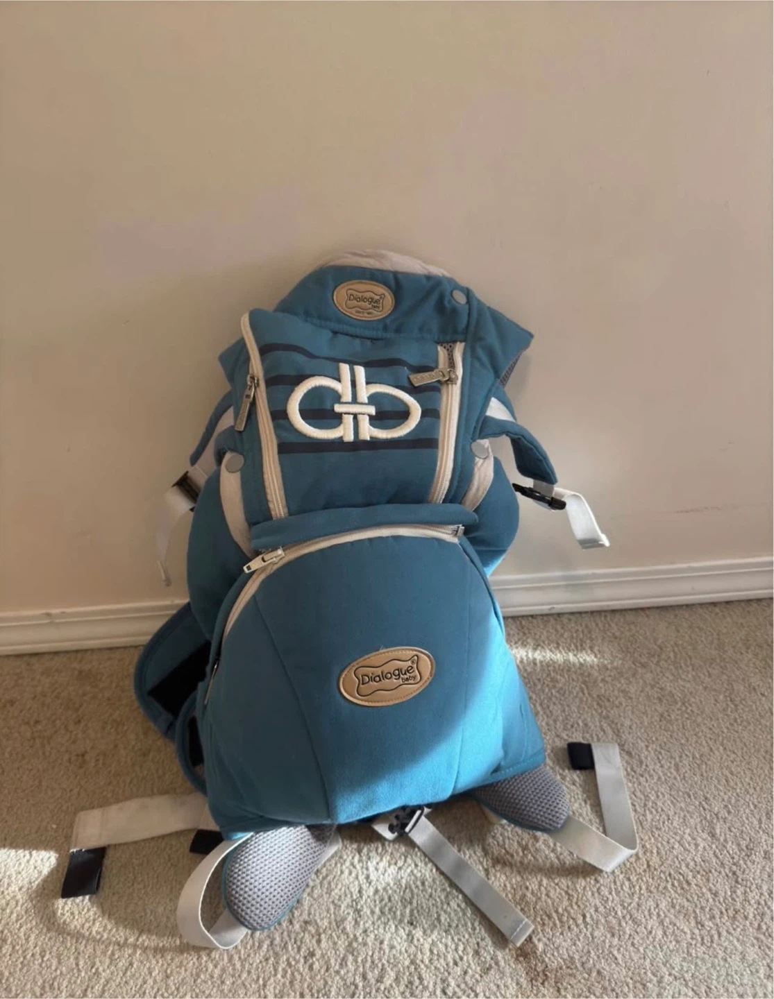 Baby Carrier with Hip Seat - photo 2