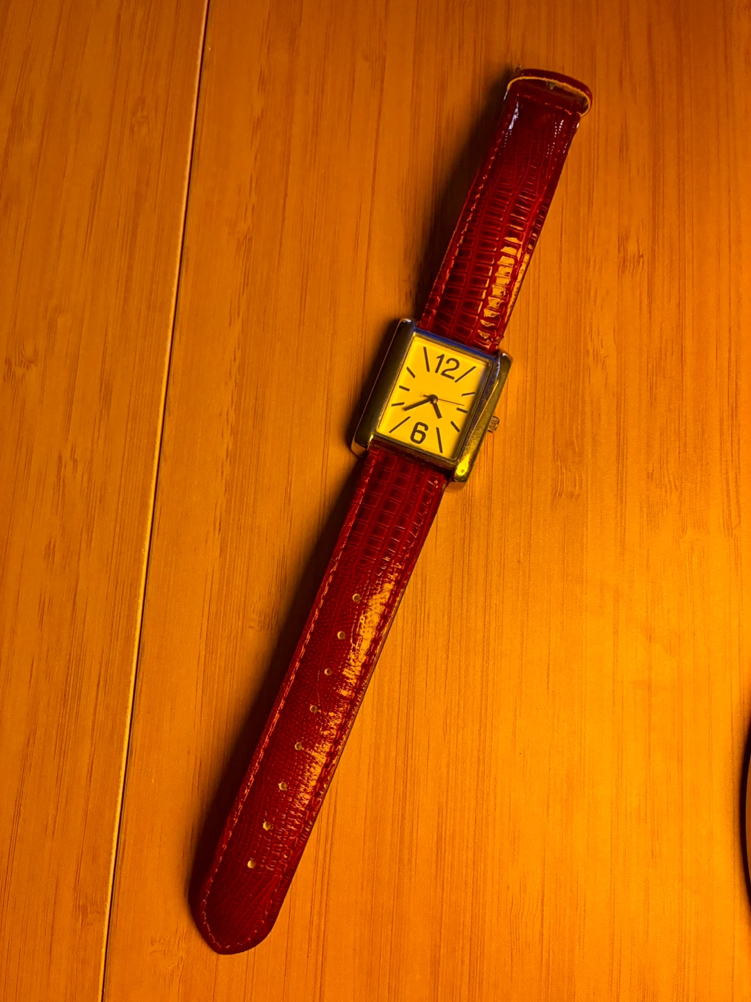 Red Women's Animal Print Watch Buckle Band Analog Fashion - photo 2
