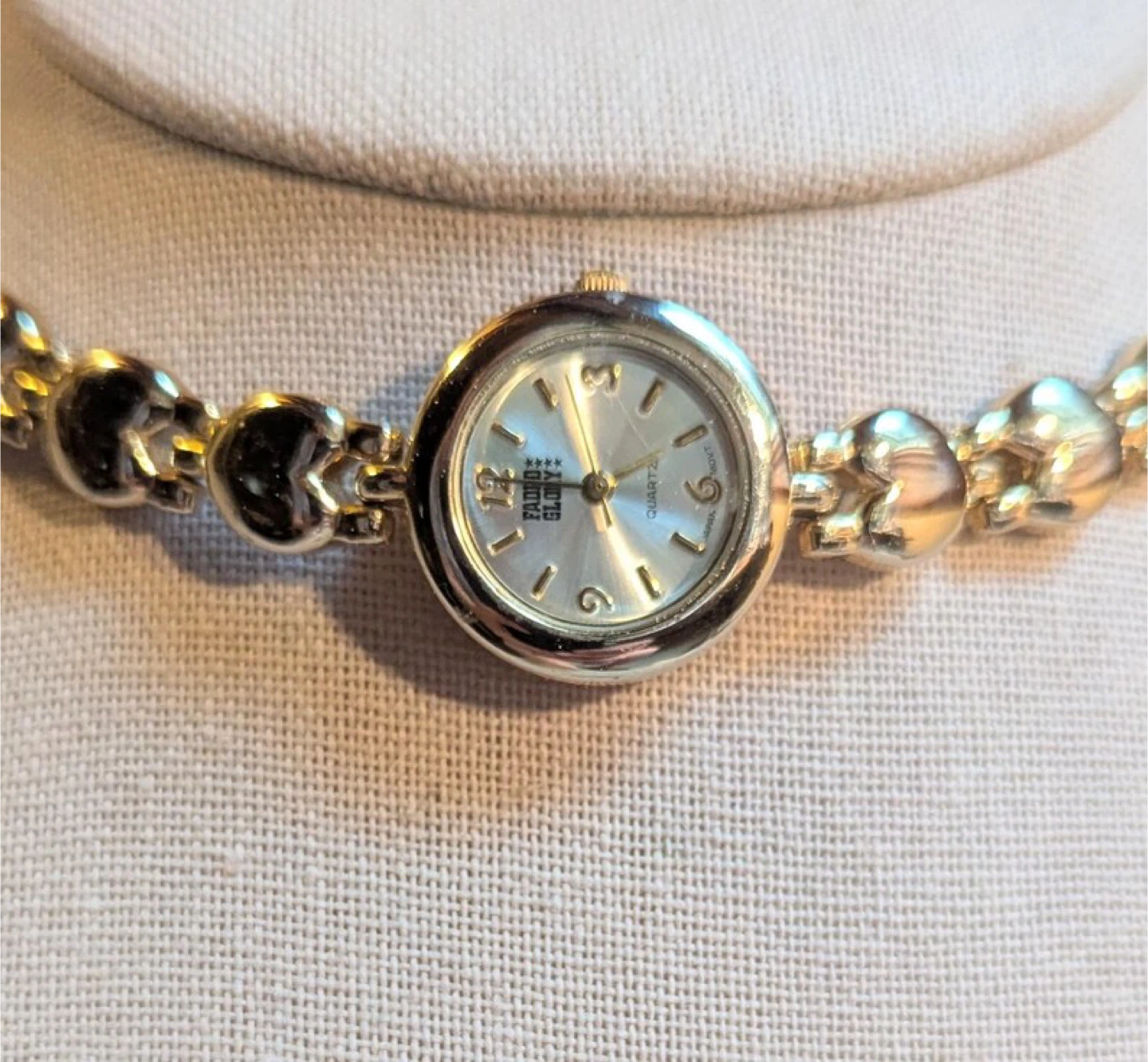 Vintage Faded Glory Gold Tone Watch: Heart Link Band