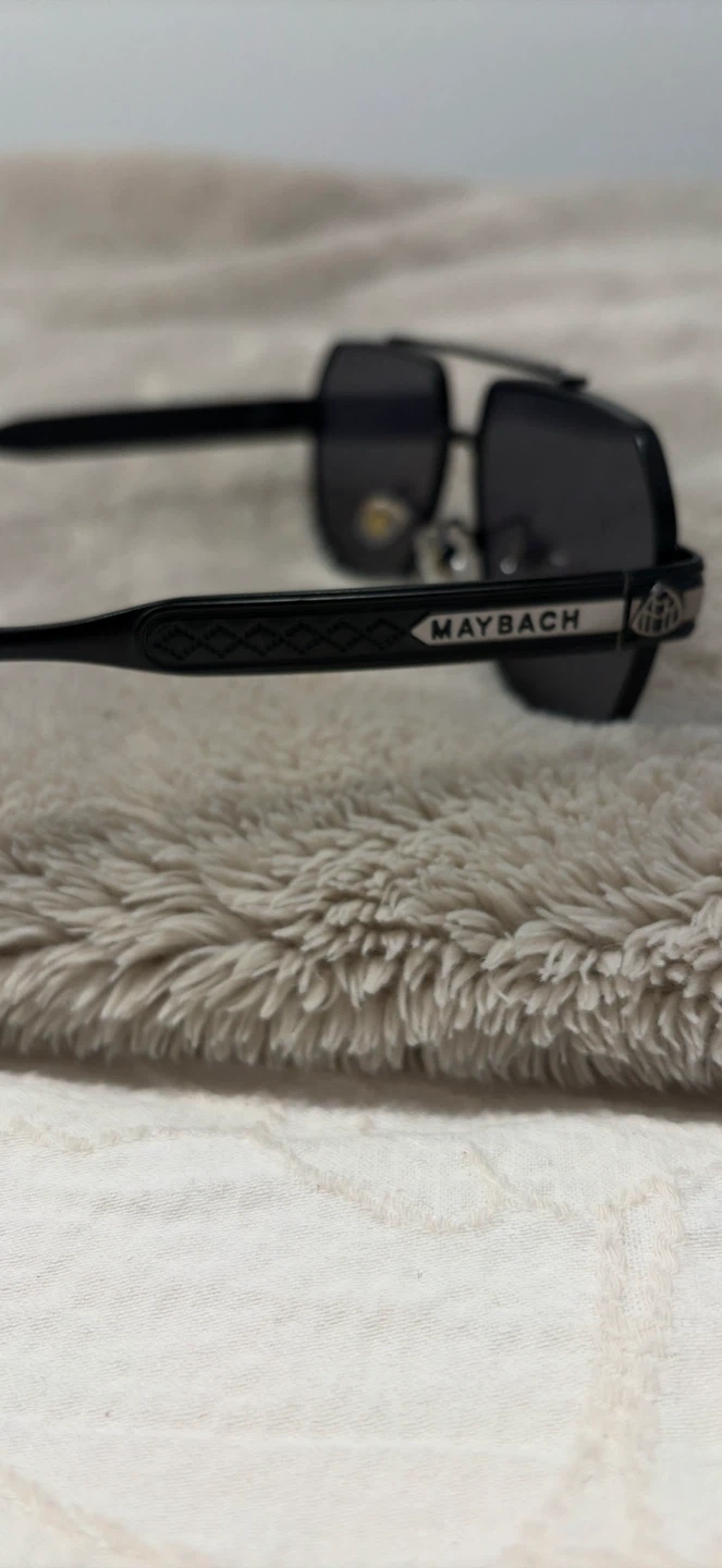 Men’s Aviator Sunglasses - photo 3