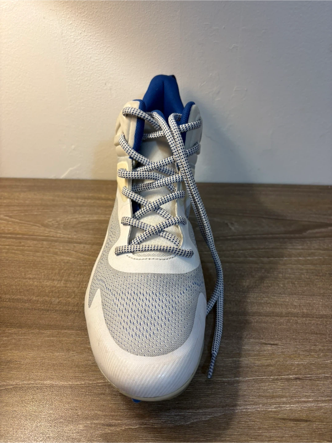 Under Armour White & Blue Football Cleats - photo 4
