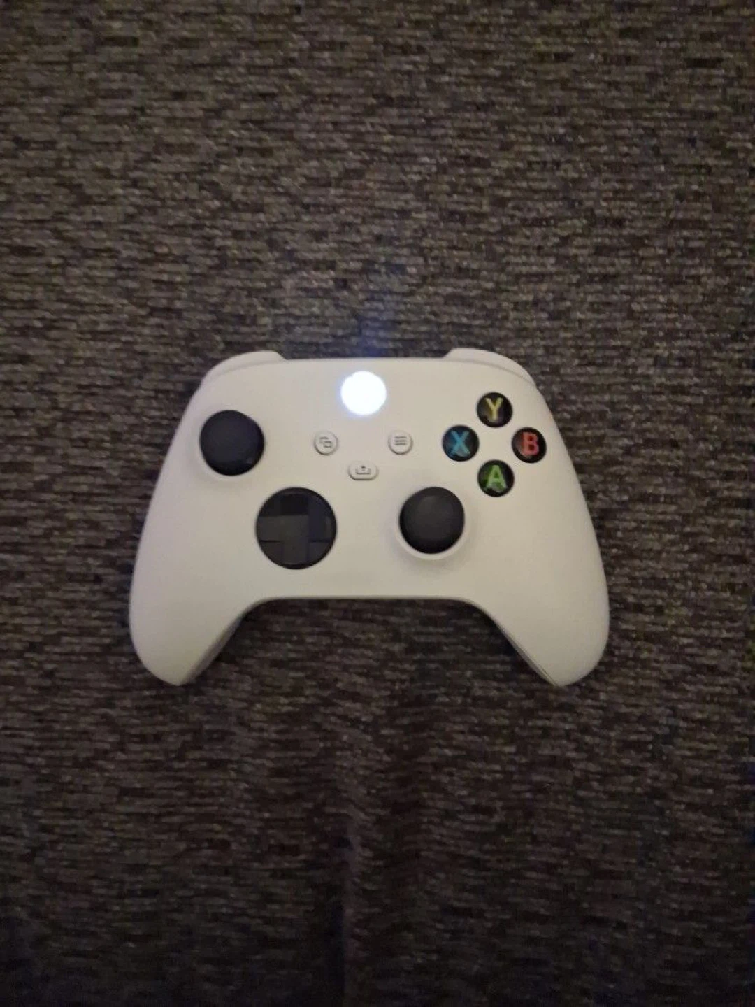 White Xbox Wireless Controller (stick drift)