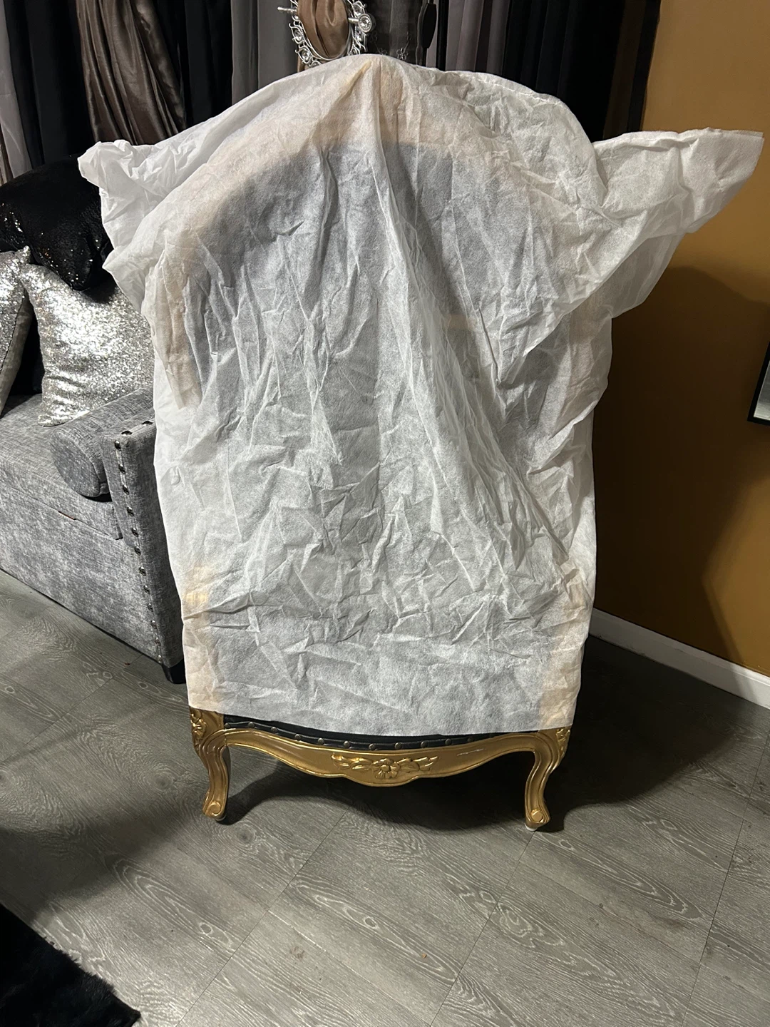 Black and Gold Throne Chair - photo 5
