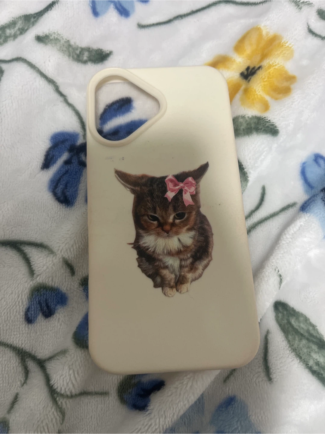 iPhone 16  Phone Case with Kitten Graphic
