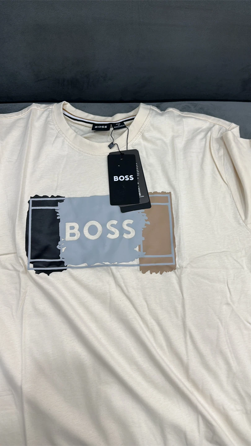 BOSS Men's T-Shirt - Cream