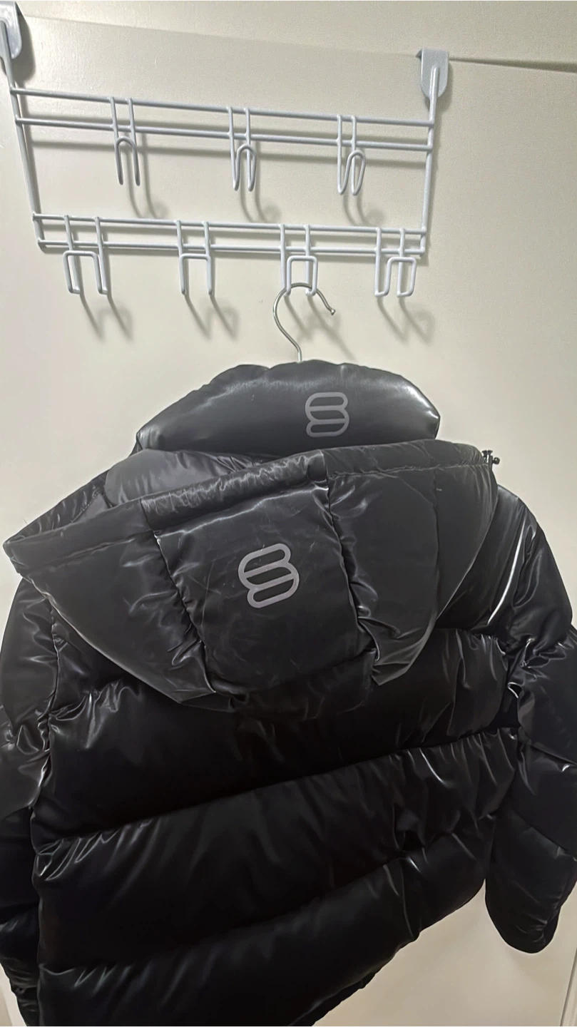Aritzia The Super Puff™ Shorty Liquid Shine Jacket - Black - photo 4
