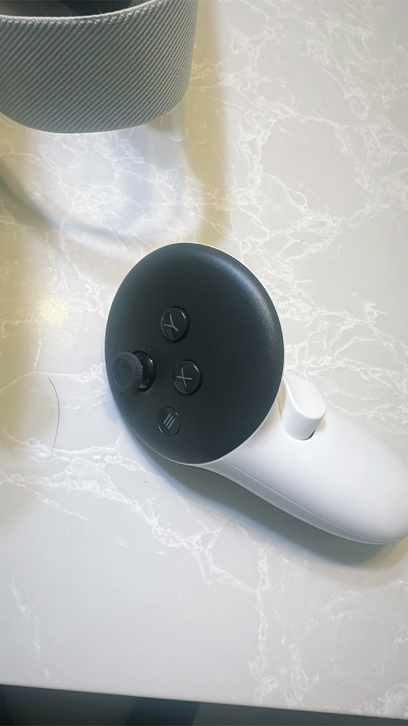 Meta Quest 3s VR Headset - photo 4
