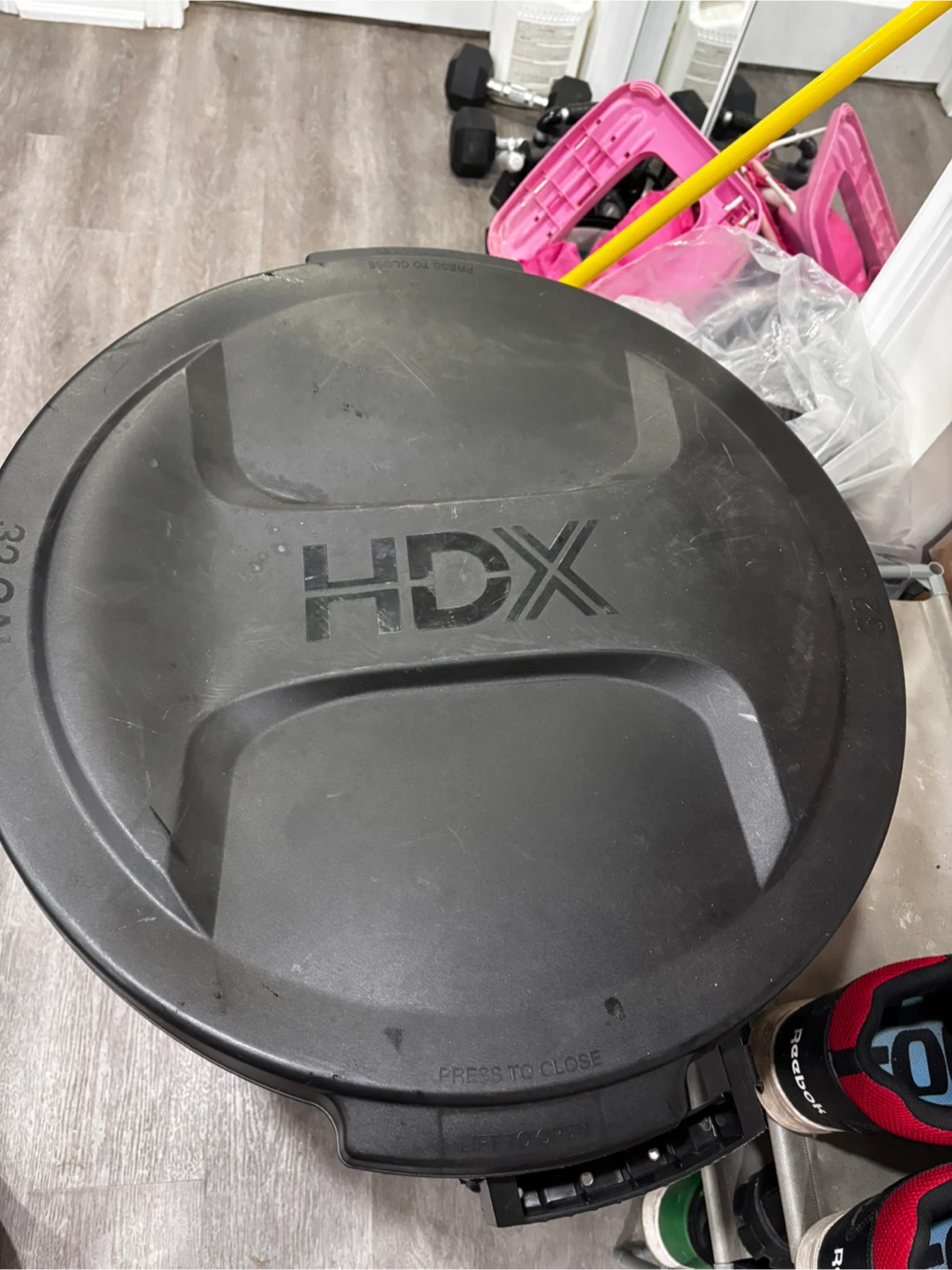 HDX 32 Gallon Trash Can