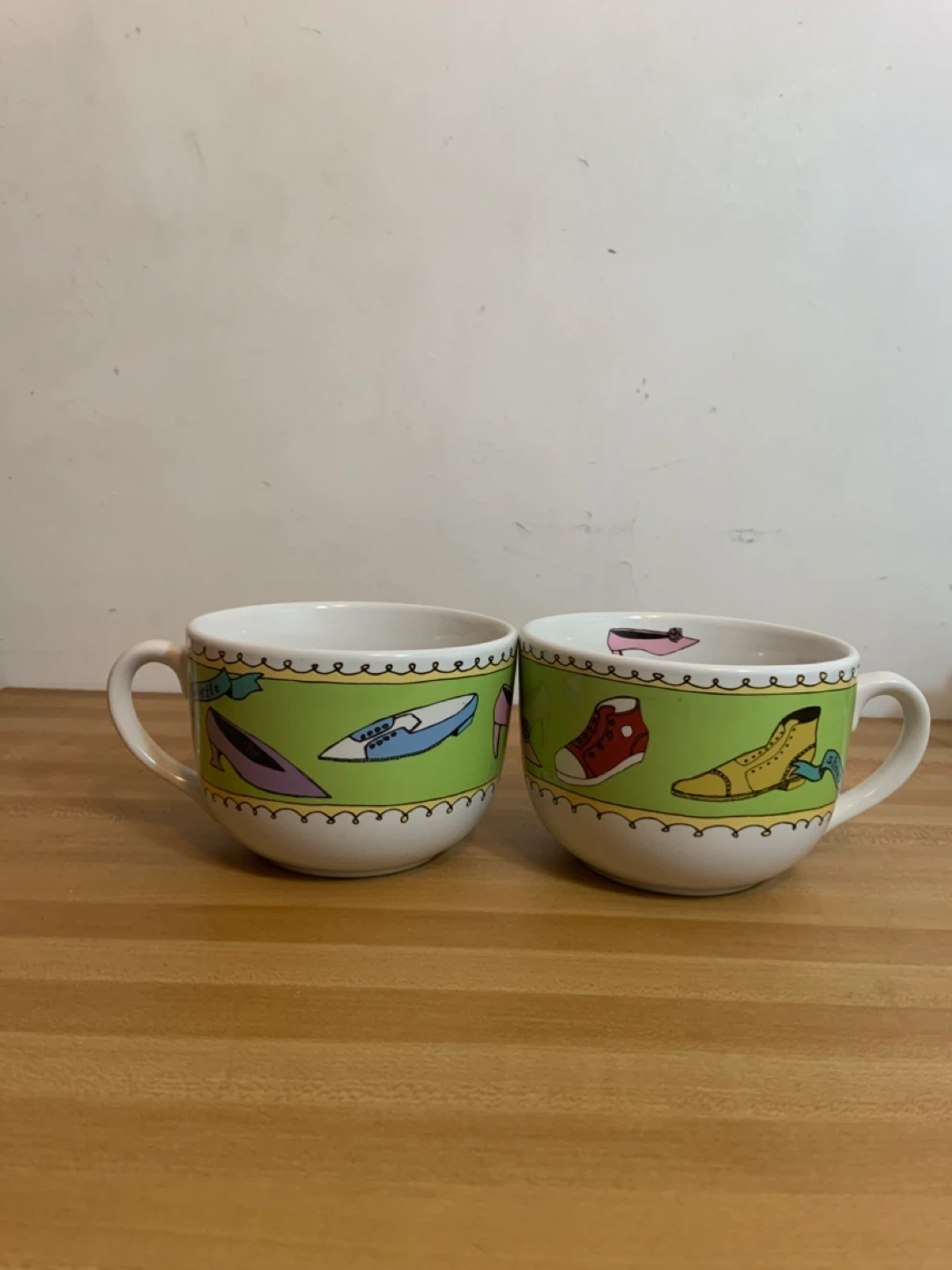 Set of 2 Shoe Design Coffee Mugs – Signature Housewares