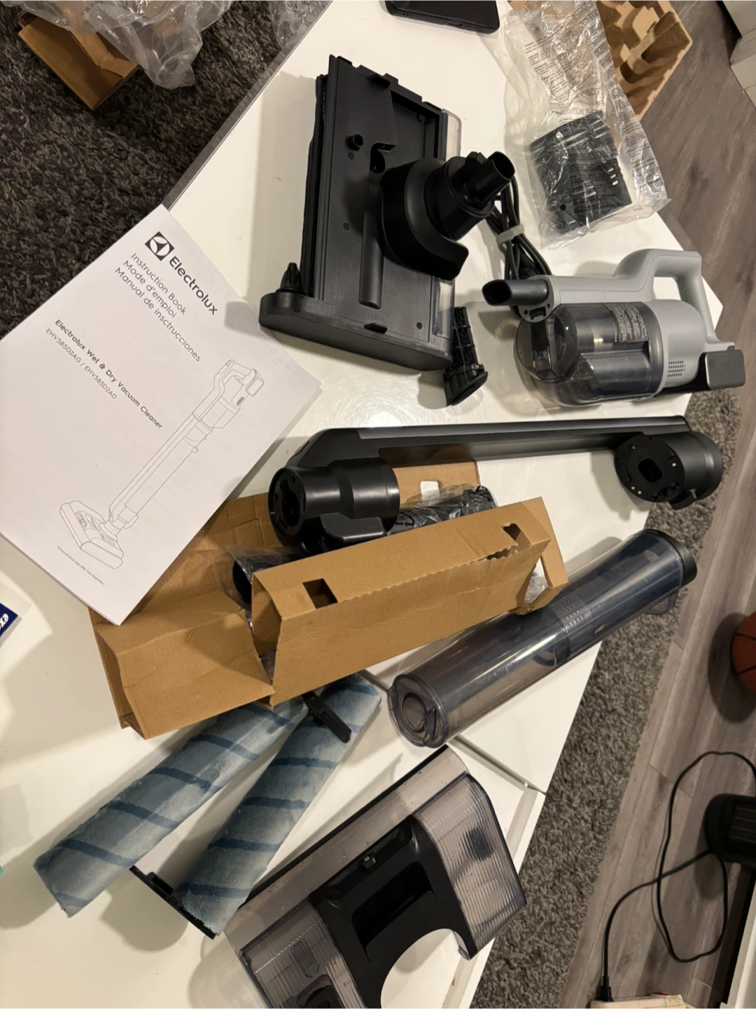 Electrolux Wet & Dry Vacuum Cleaner - photo 2