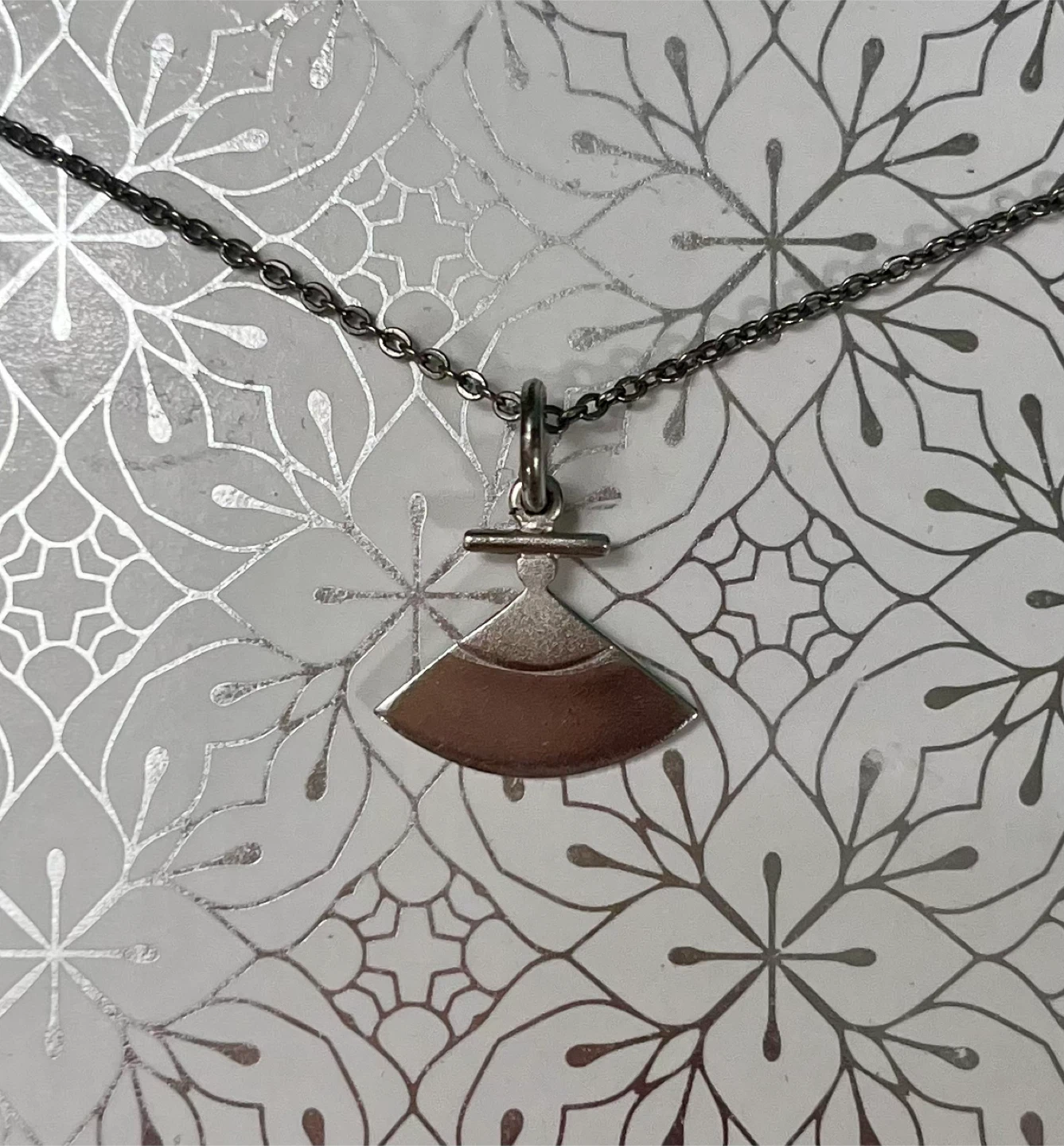 Sterling Silver Ulu Pendant