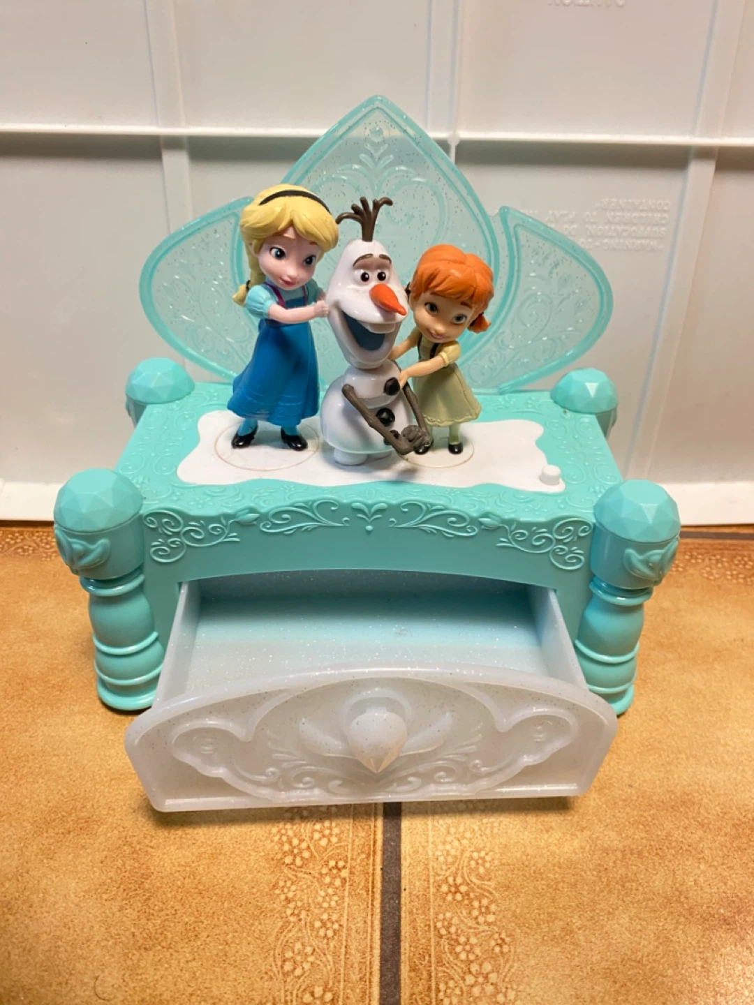 Disney Frozen Musical Jewelry Box - photo 2