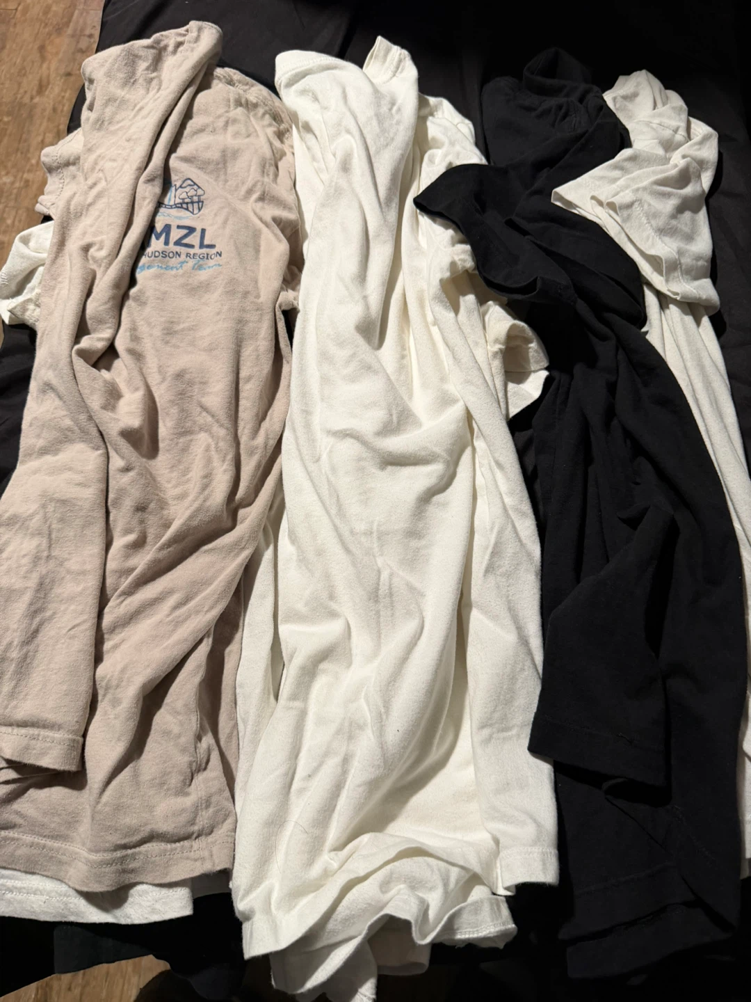 Lot of 8 Men non-Fashionable T-Shirts - photo 2